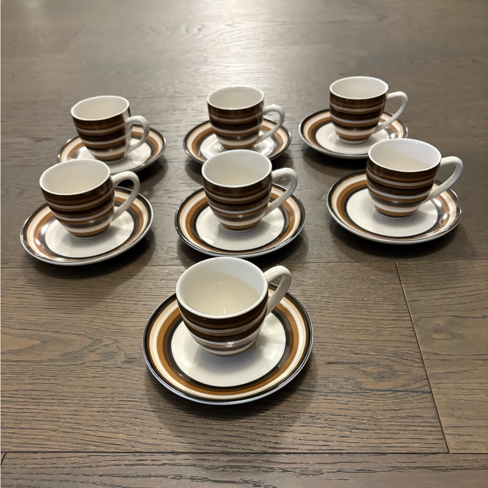 Bowring brand cappuccino cups & saucers EUC ret $98